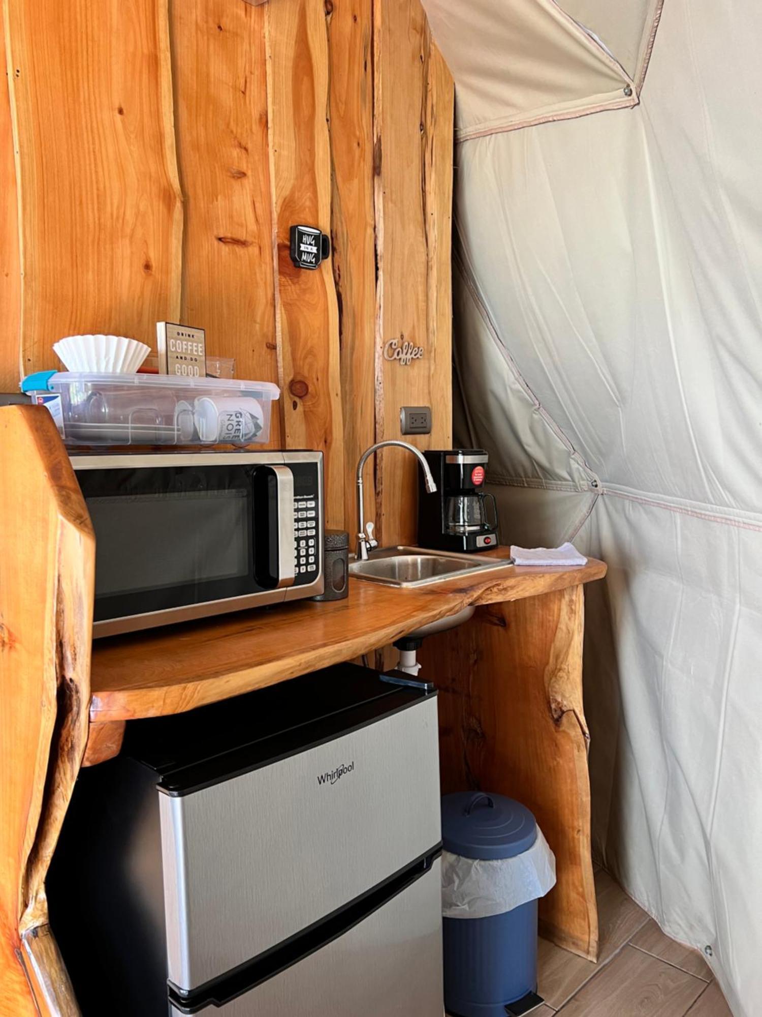 Green Noise Glamping Fraijanes Exterior photo